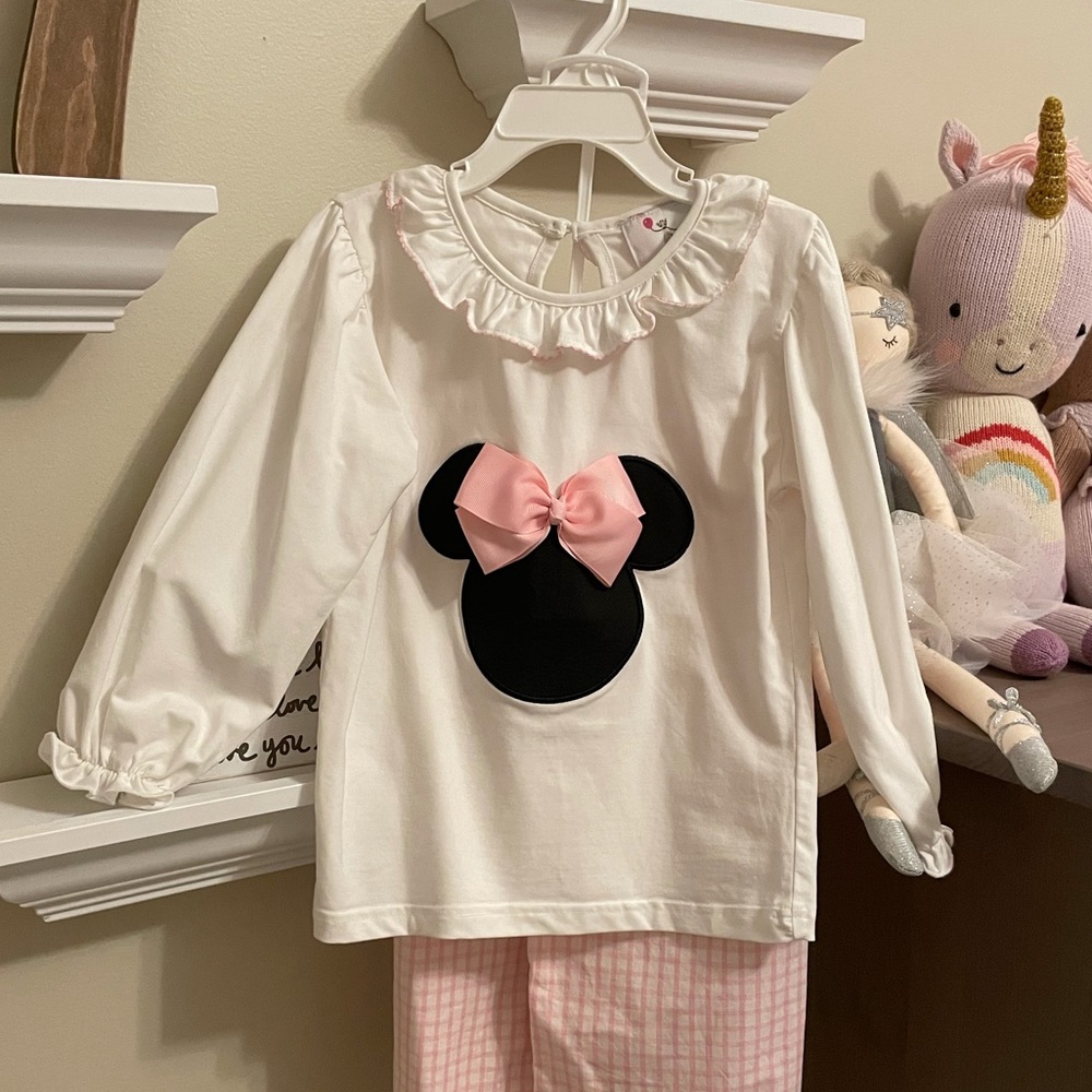 Minnie Mouse Disney outfit sz 4 girls Eliza James